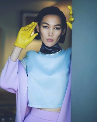 Дизайнеруудыг өөртөө дурлуулдаг Норагийн “хувирал”